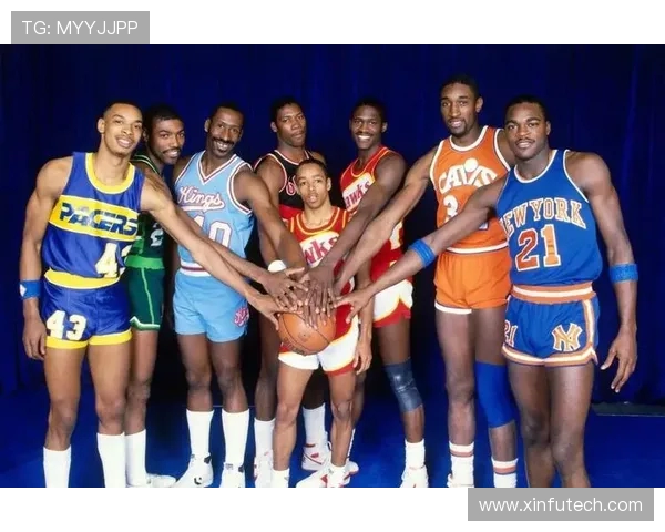 全是冠军的评委阵容威尔金斯魔兽内特罗宾逊和巴里共聚扣篮大赛 全是冠军的评委阵容威尔金斯魔兽内特罗宾逊和巴里共聚扣篮大赛